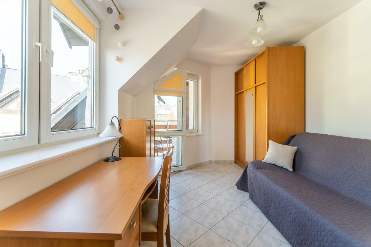 3-Bedroom Apartment Plac Neptuna By Noclegi Renters 미엥지즈드로예 외부 사진
